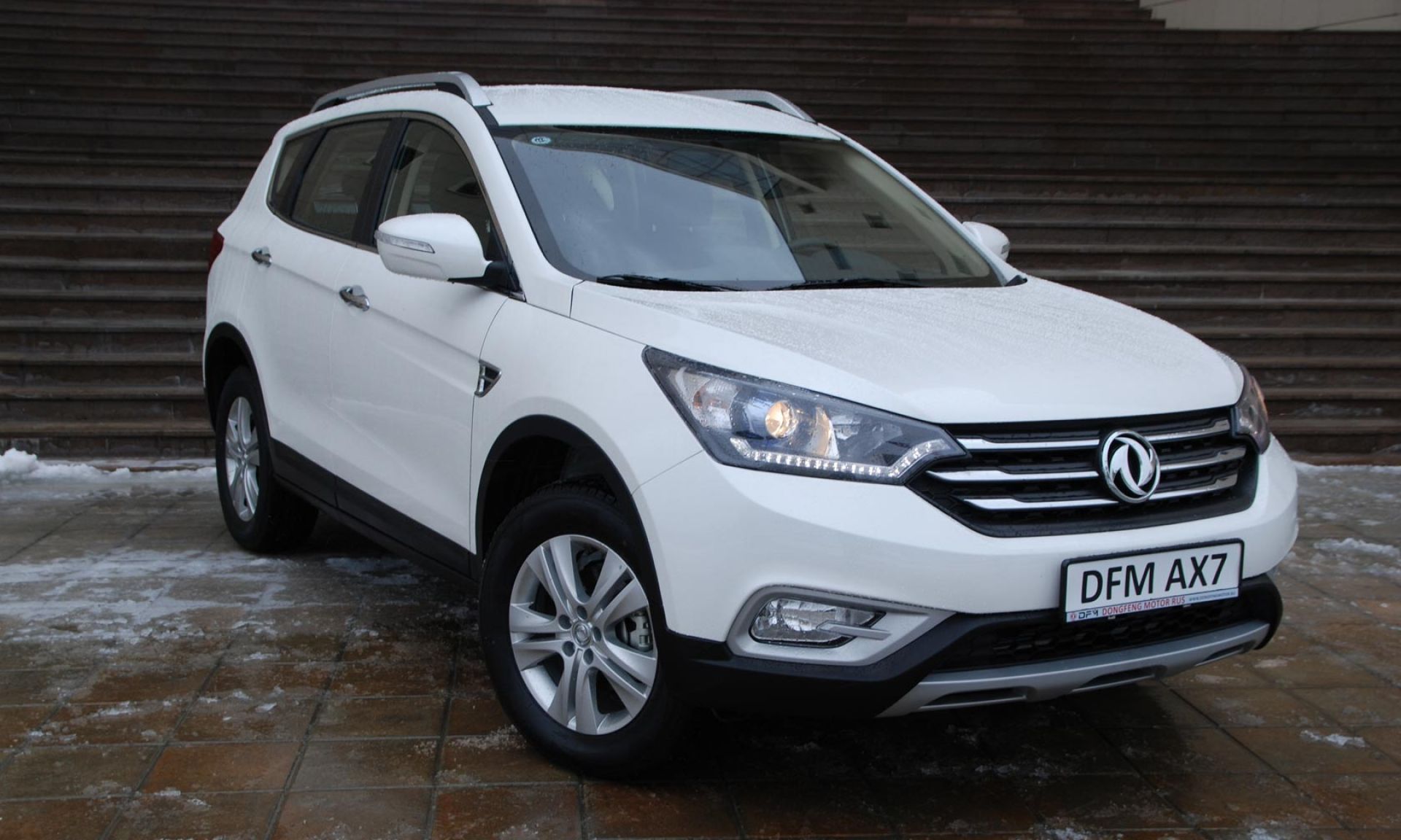DONGFENG Ax7